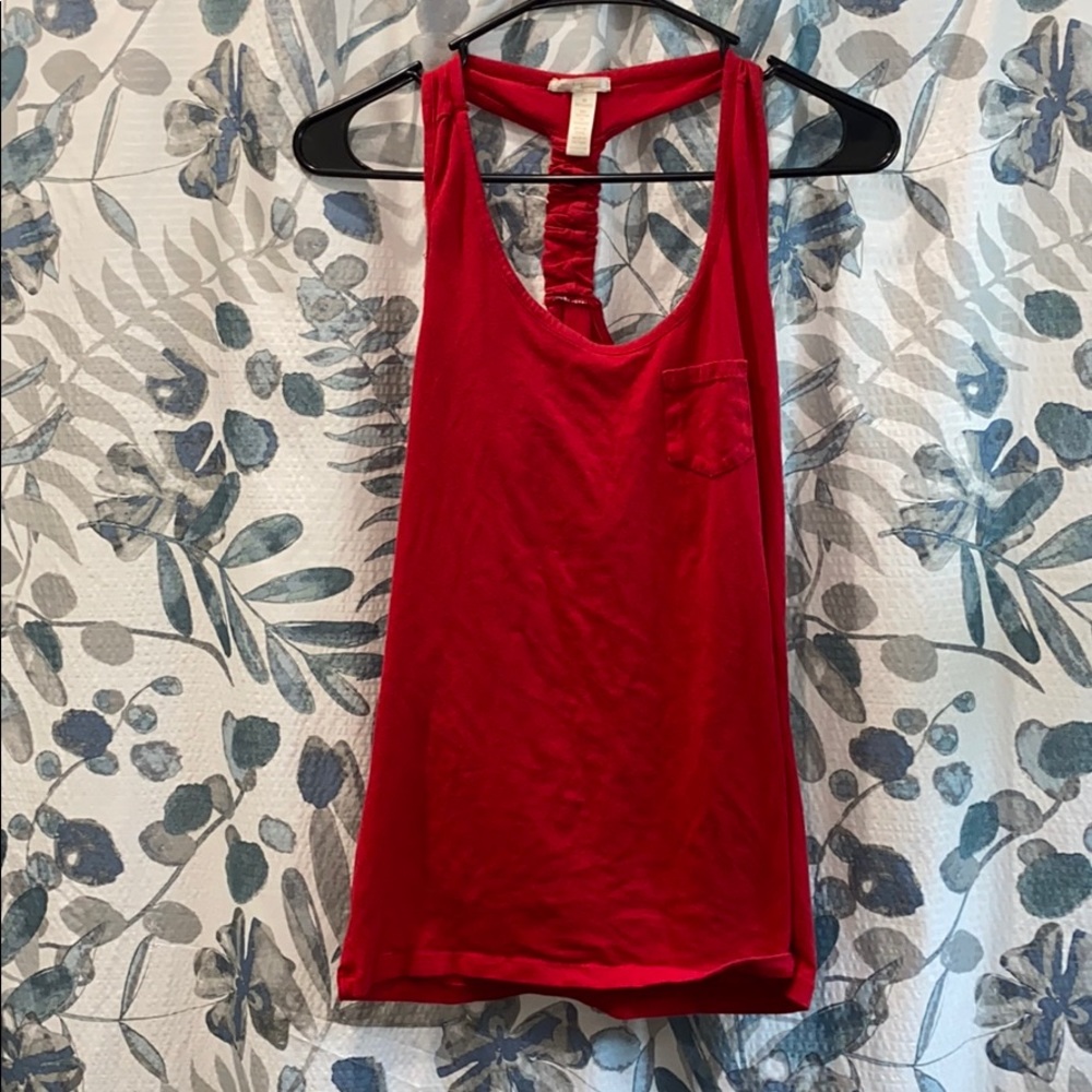 ✨ 3 for 12! ✨ red tank top